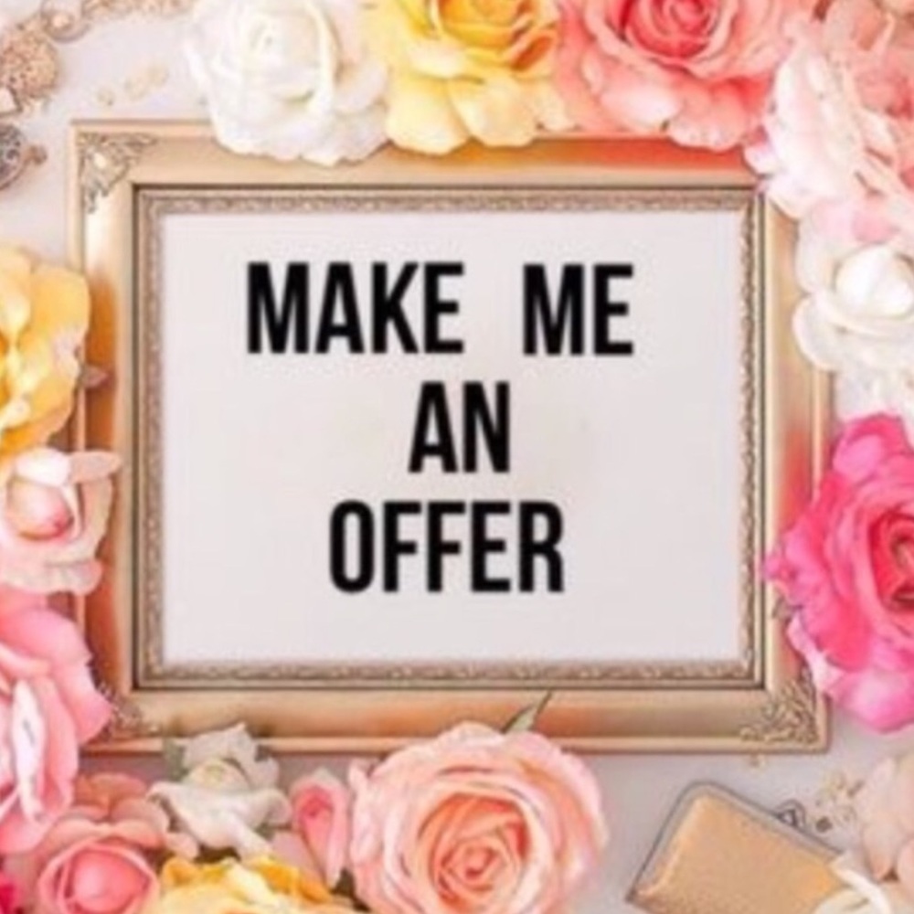 MAKE AN OFFER 💕🛍